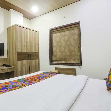 Fabhotel Vedanta Inn - Nr Sitabudli Fort Nagpur Ngoại thất bức ảnh