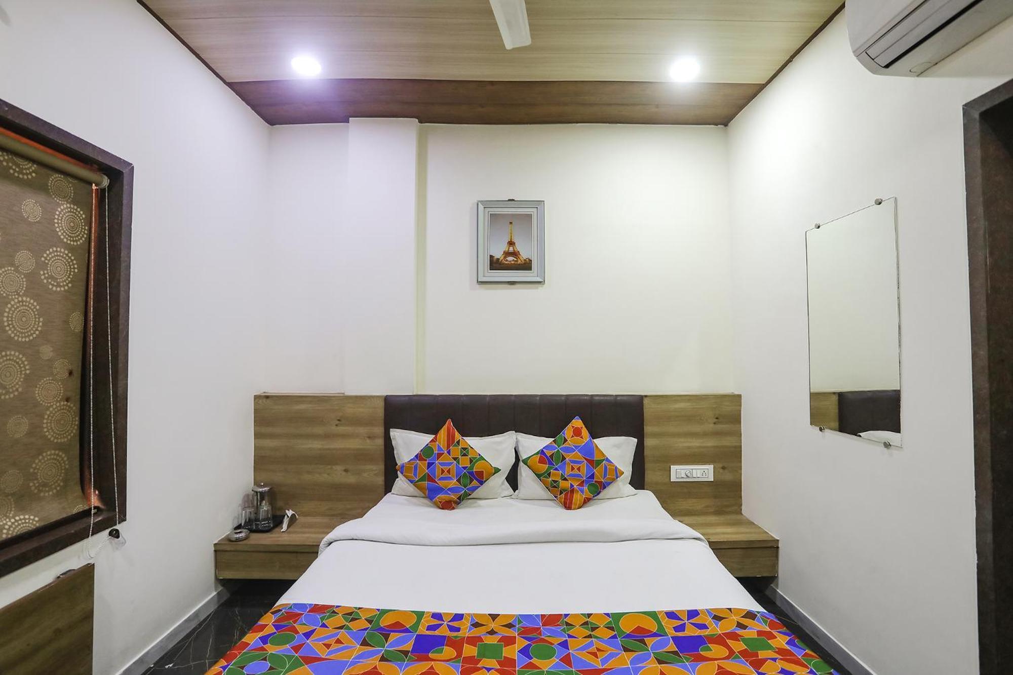 Fabhotel Vedanta Inn - Nr Sitabudli Fort Nagpur Ngoại thất bức ảnh